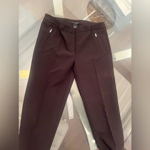 Zac and Racheal- women’s slacks-black-size 6-great condition